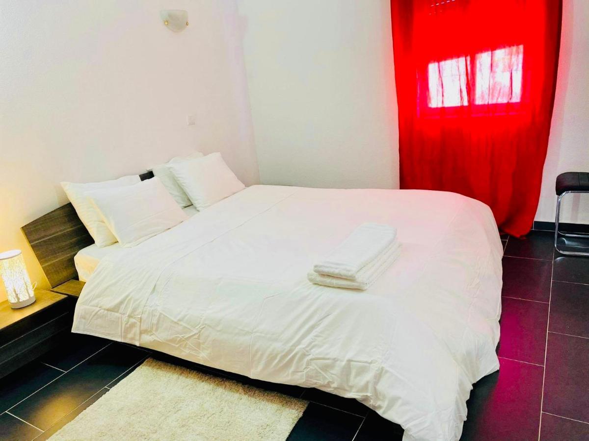 Albufeira Beach Side Apartment ภายนอก รูปภาพ