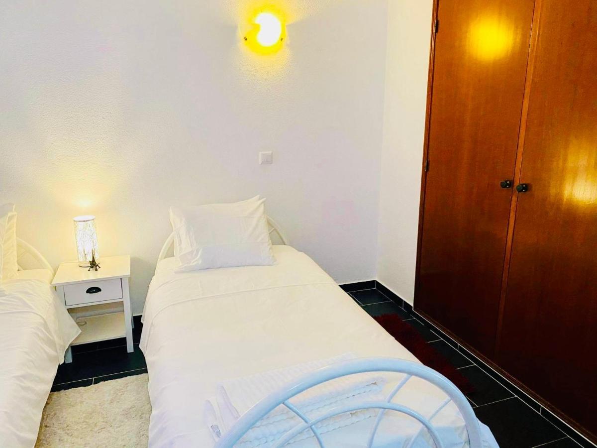 Albufeira Beach Side Apartment ภายนอก รูปภาพ